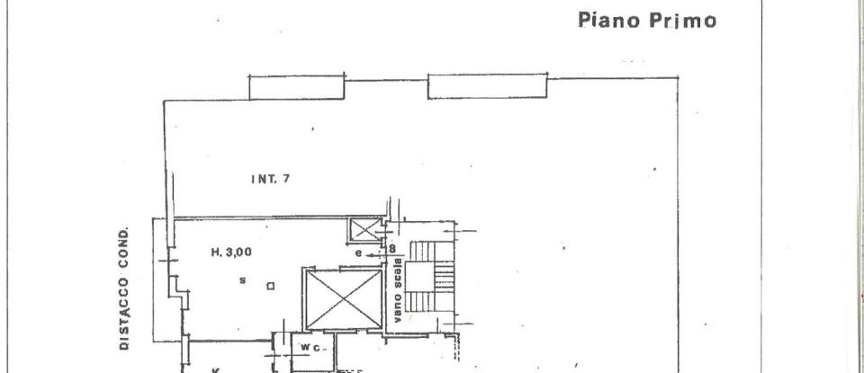 Four-room apartment of 110 m² in Genova (16131)