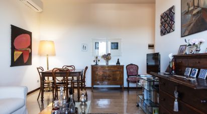 Two-room apartment of 71 m² in Monza (20900)