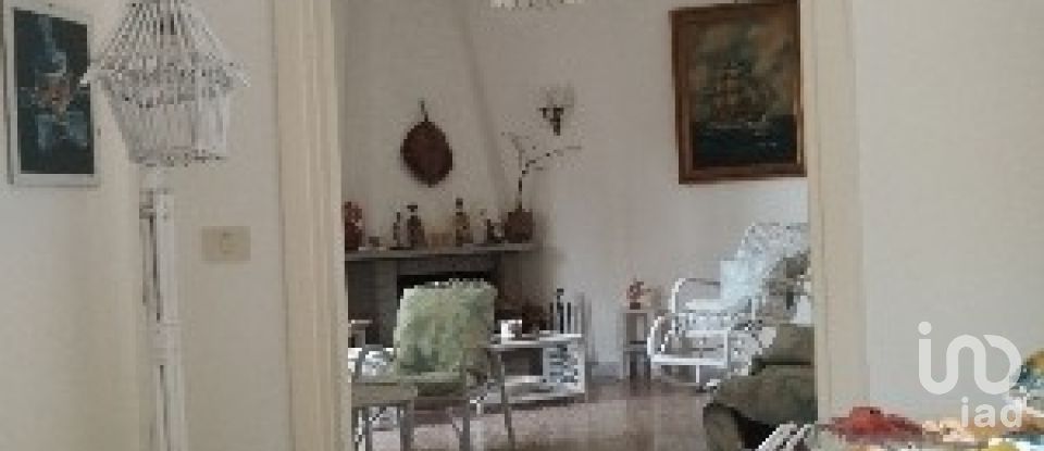 Casa 8 locali di 252 m² in Anzio (00042)