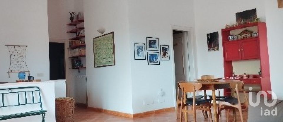 Casa 8 locali di 252 m² in Anzio (00042)