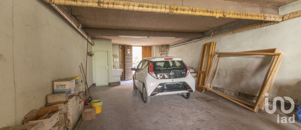 Costruzione di 320 m² in Matelica (62024)