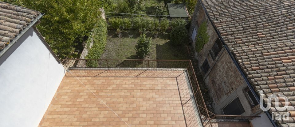 Costruzione di 320 m² in Matelica (62024)