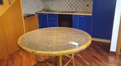 Two-room apartment of 65 m² in Bari (70122)