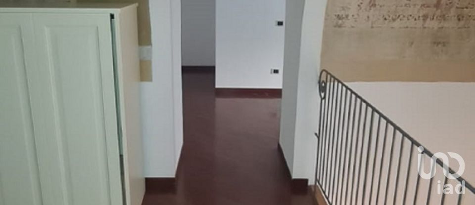 Bilocale di 65 m² a Bari (70122)