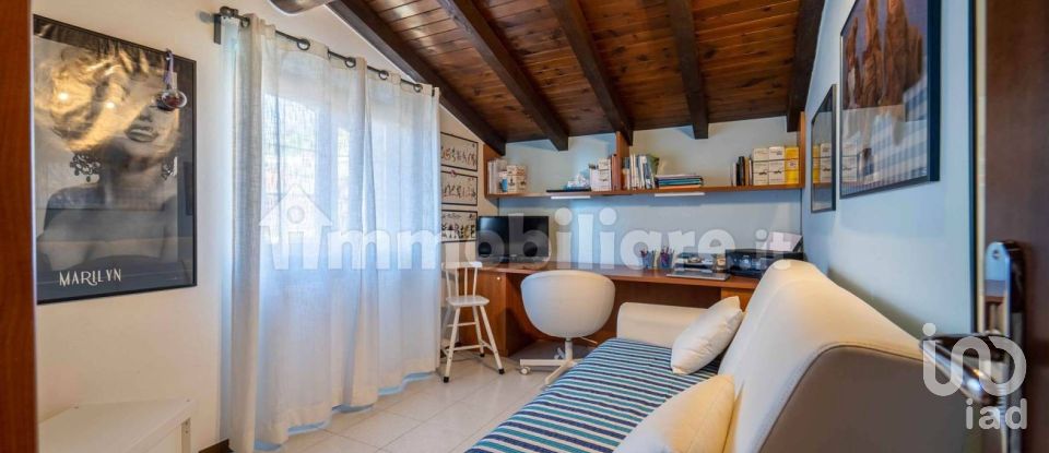 Casa indipendente 5 locali di 238 m² in Stazzona (22010)