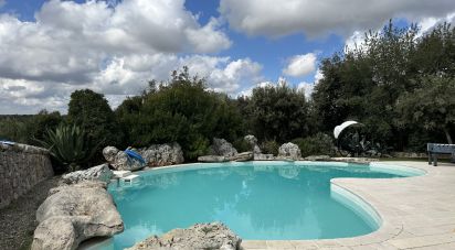 Farm 16 rooms of 185 m² in Fasano (72017)