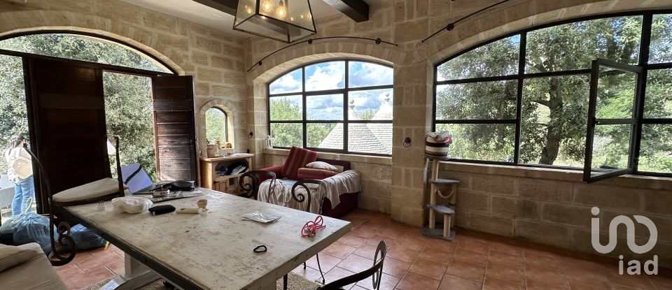 Farm 16 rooms of 185 m² in Fasano (72017)