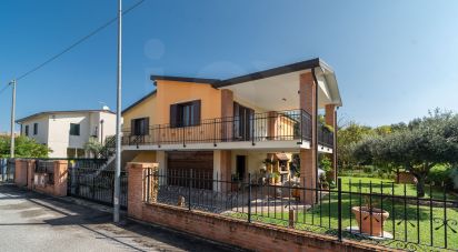 Casa indipendente 7 locali di 159 m² in Albignasego (35020)