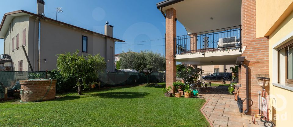 Casa indipendente 7 locali di 159 m² in Albignasego (35020)