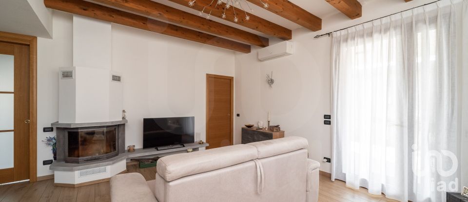 Casa indipendente 7 locali di 159 m² in Albignasego (35020)