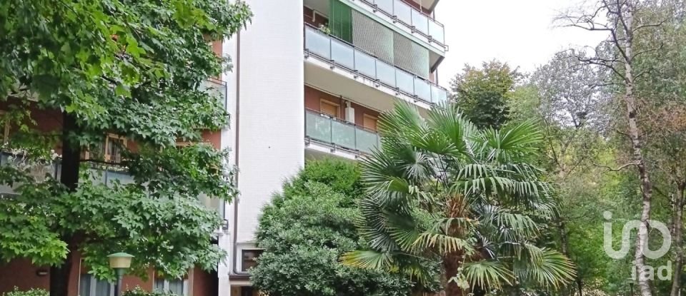 Three-room apartment of 90 m² in Cinisello Balsamo (20092)