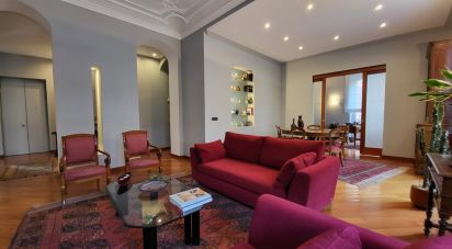 Hotel 6 rooms of 206 m² in Torino (10126)