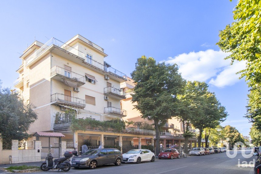 Bilocale di 85 m² a Roma (00171)