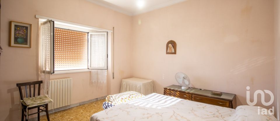 Bilocale di 85 m² a Roma (00171)