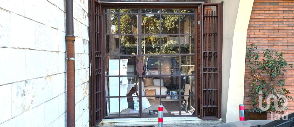 Shop / premises commercial of 156 m² in Genova (16146)