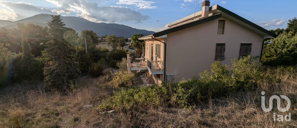 Villa 6 locali di 127 m² in Corfinio (67030)