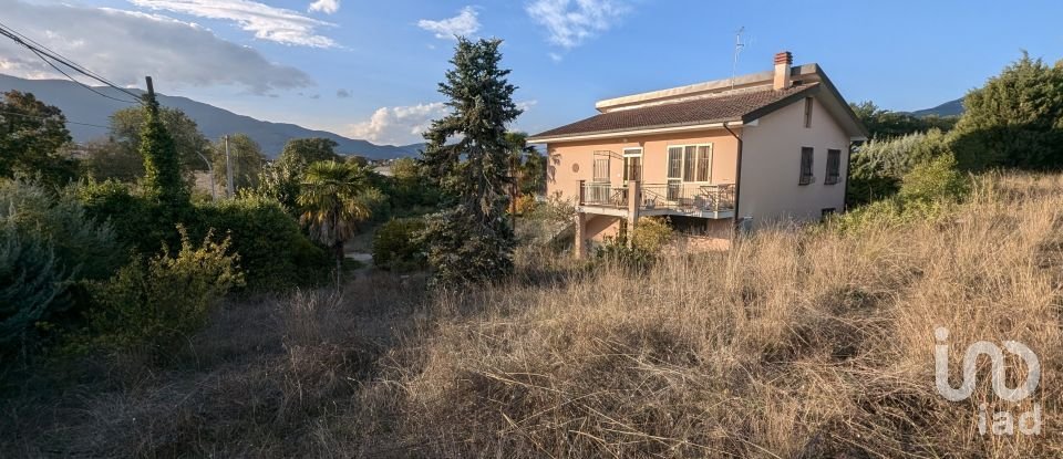 Villa 6 locali di 127 m² in Corfinio (67030)