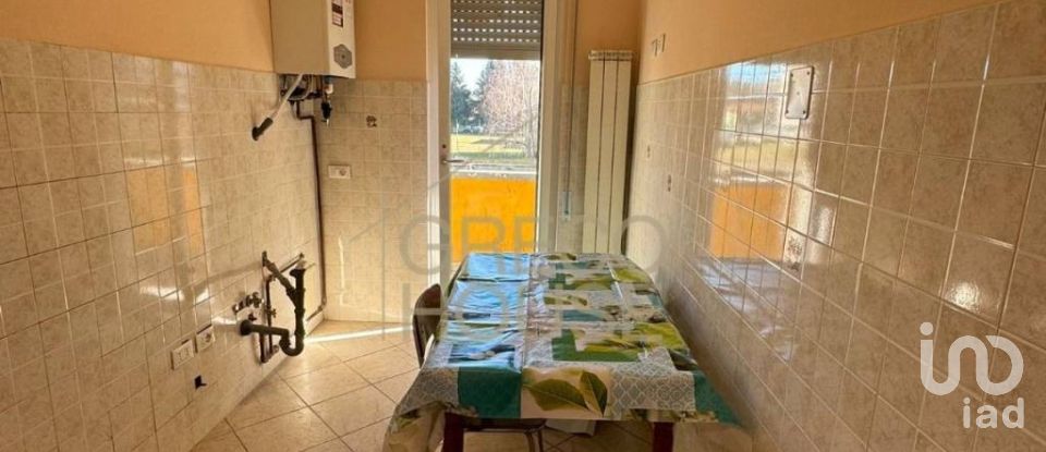 Three-room apartment of 80 m² in Gallarate (21013)