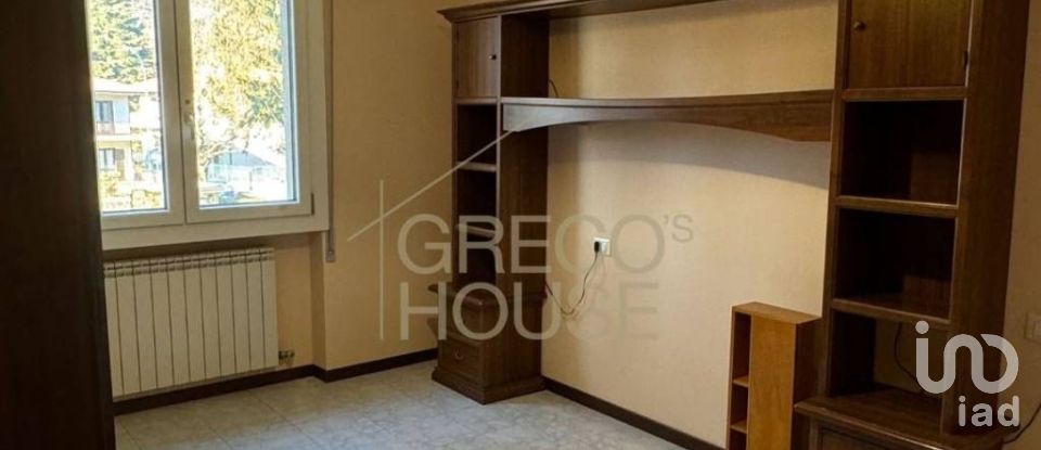 Three-room apartment of 80 m² in Gallarate (21013)