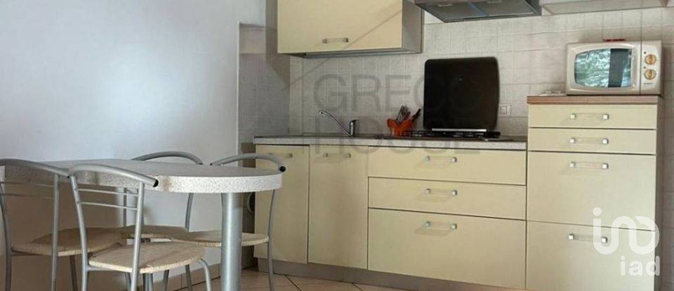 One-room apartment of 50 m² in Gallarate (21013)