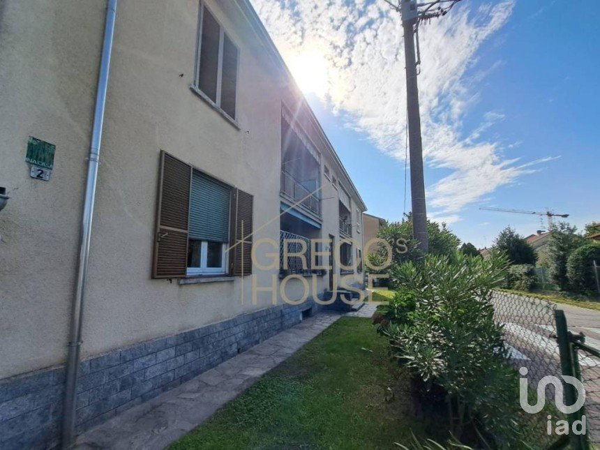 Three-room apartment of 80 m² in Olgiate Olona (21057)