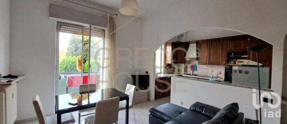 Three-room apartment of 85 m² in Gorla Maggiore (21050)