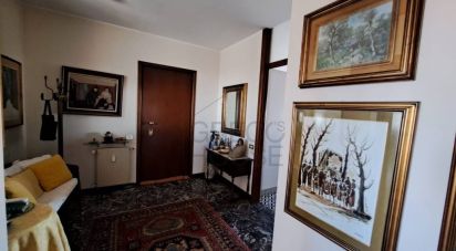 Three-room apartment of 100 m² in Gallarate (21013)