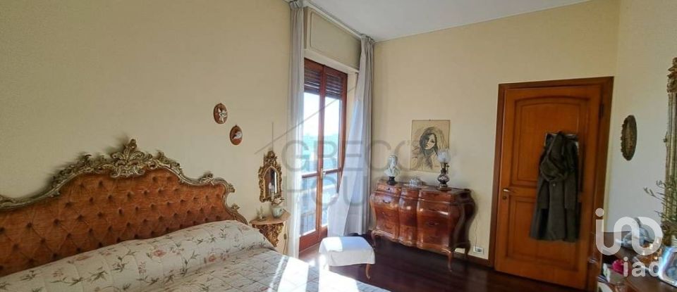 Three-room apartment of 100 m² in Gallarate (21013)