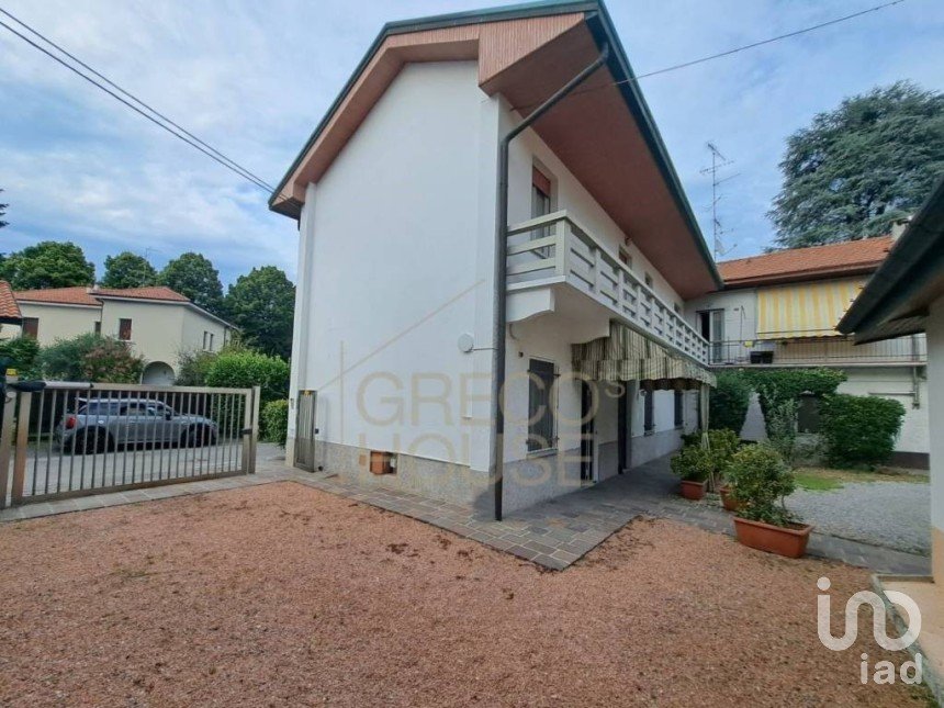 Block of flats in Gallarate (21013) of 140 m²