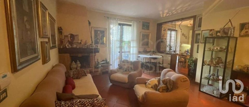 Three-room apartment of 120 m² in Busto Arsizio (21052)