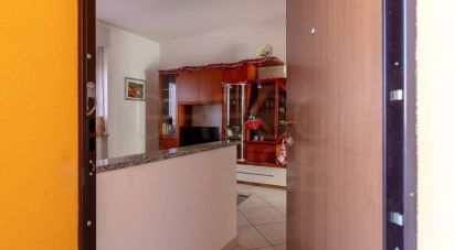 Three-room apartment of 85 m² in Cavaria con Premezzo (21044)