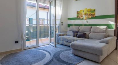 Three-room apartment of 90 m² in Cavaria con Premezzo (21044)