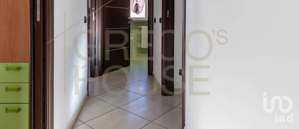 Three-room apartment of 90 m² in Cavaria con Premezzo (21044)