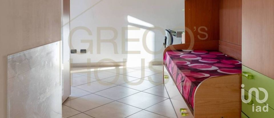 Three-room apartment of 90 m² in Cavaria con Premezzo (21044)