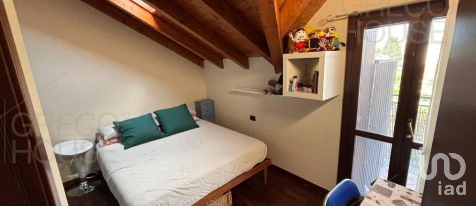 Loft 3 rooms of 90 m² in Cardano al Campo (21010)