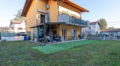 Three-room apartment of 98 m² in Cavaria con Premezzo (21044)