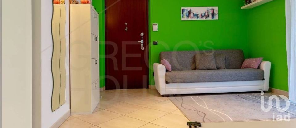 Three-room apartment of 98 m² in Cavaria con Premezzo (21044)