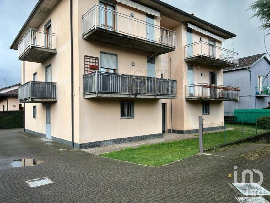 Three-room apartment of 100 m² in Gallarate (21013)