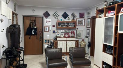 Three-room apartment of 100 m² in Gallarate (21013)