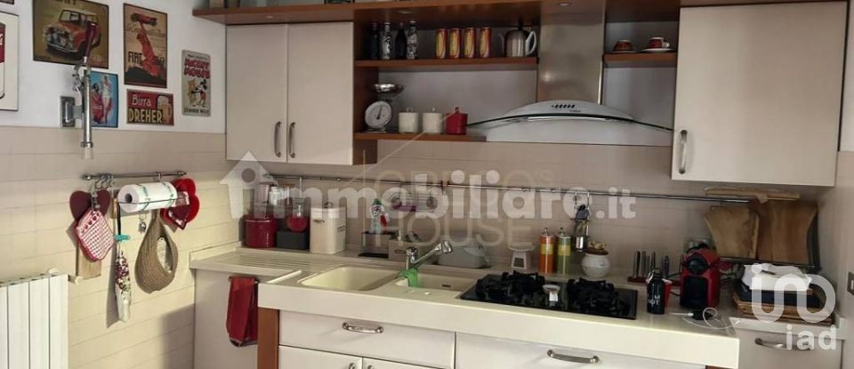 Three-room apartment of 100 m² in Gallarate (21013)