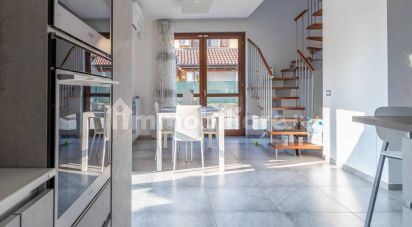 Villa 3 locali di 118 m² in Besozzo (21023)