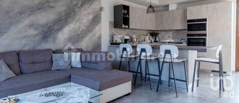 Villa 3 locali di 118 m² in Besozzo (21023)