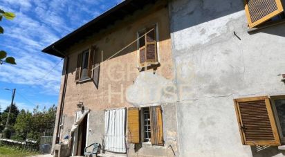 Rustico 5 locali di 240 m² in Cassano Magnago (21012)