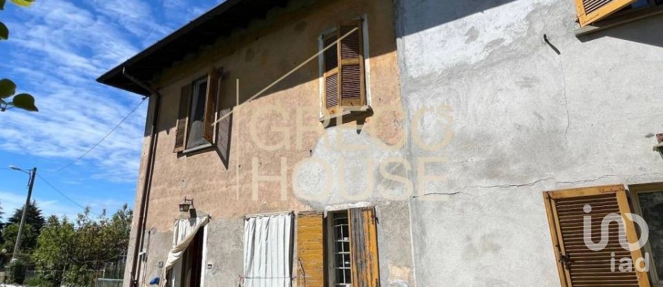 Rustico 5 locali di 240 m² in Cassano Magnago (21012)