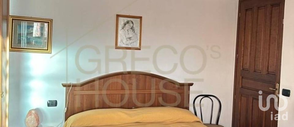 Town house 4 rooms of 210 m² in Castelletto sopra Ticino (28053)