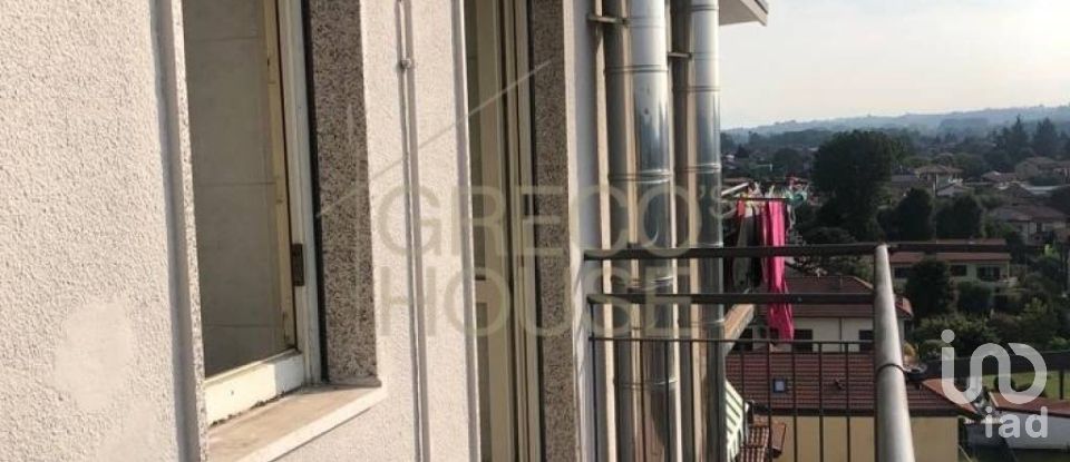 Attico / Mansarda / Loft 4 locali di 174 m² a Angera (21021)