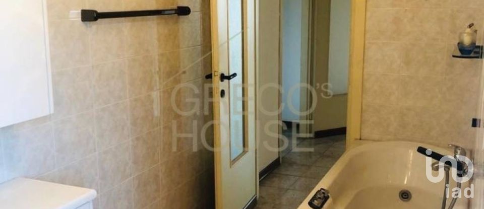 Attico / Mansarda / Loft 4 locali di 174 m² a Angera (21021)