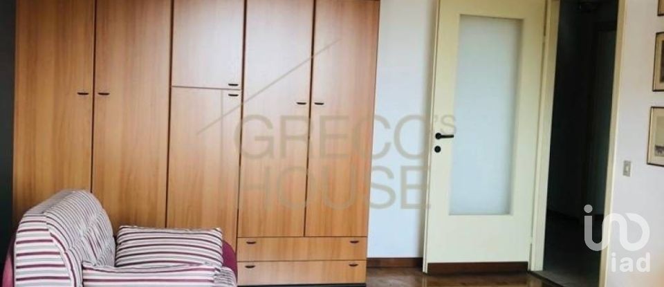 Attico / Mansarda / Loft 4 locali di 174 m² a Angera (21021)