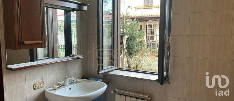 Casa indipendente 4 locali di 265 m² in Gallarate (21013)