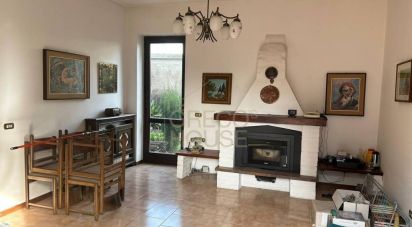 Town house 4 rooms of 265 m² in Gallarate (21013)